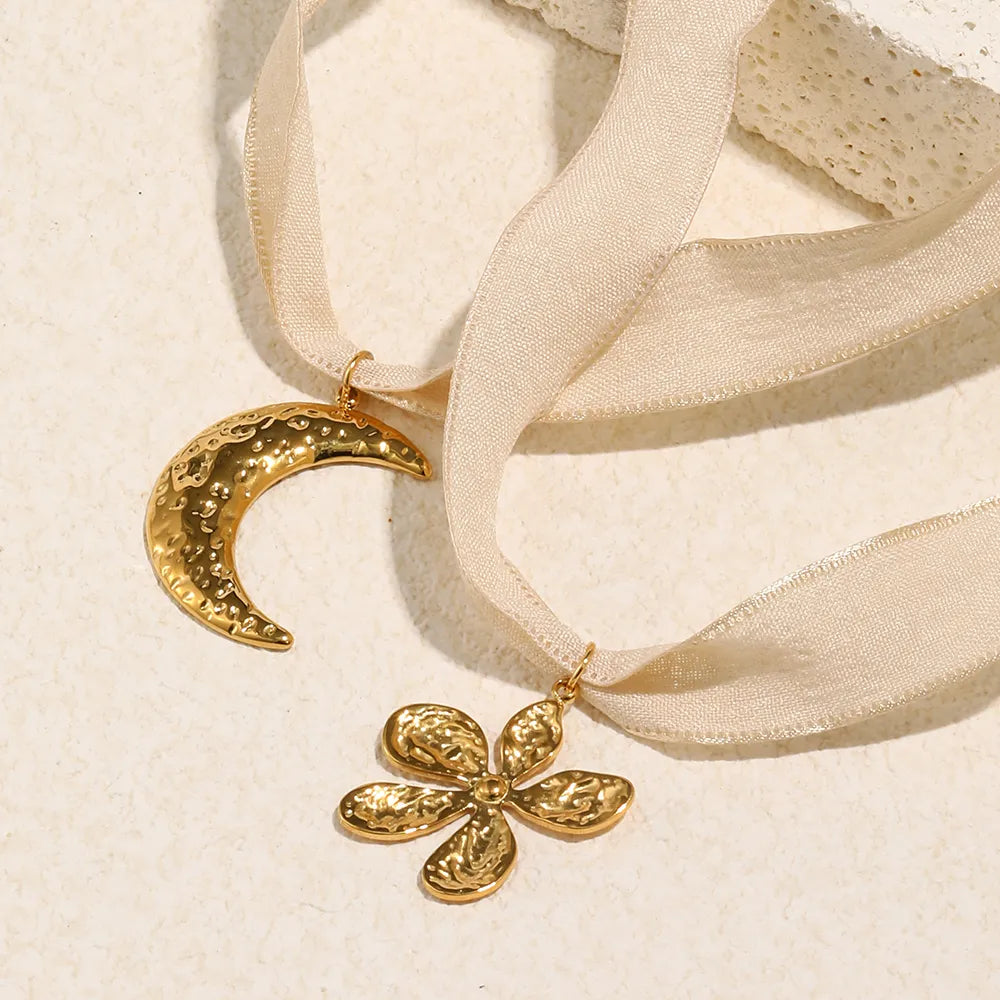 Collar Flor de Luna