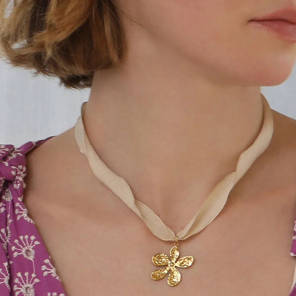 Collar Flor de Luna