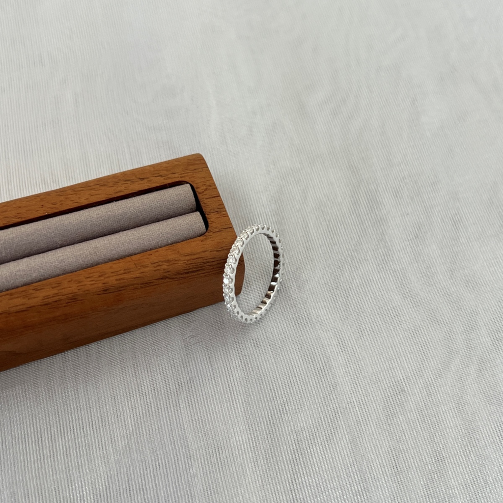 Anillo Augusta Moissanita Redonda 0.84CT