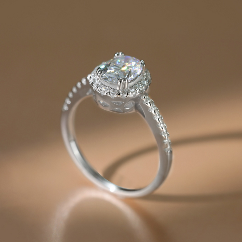 Anillo Concordia Moissanita Oval 1.2CT