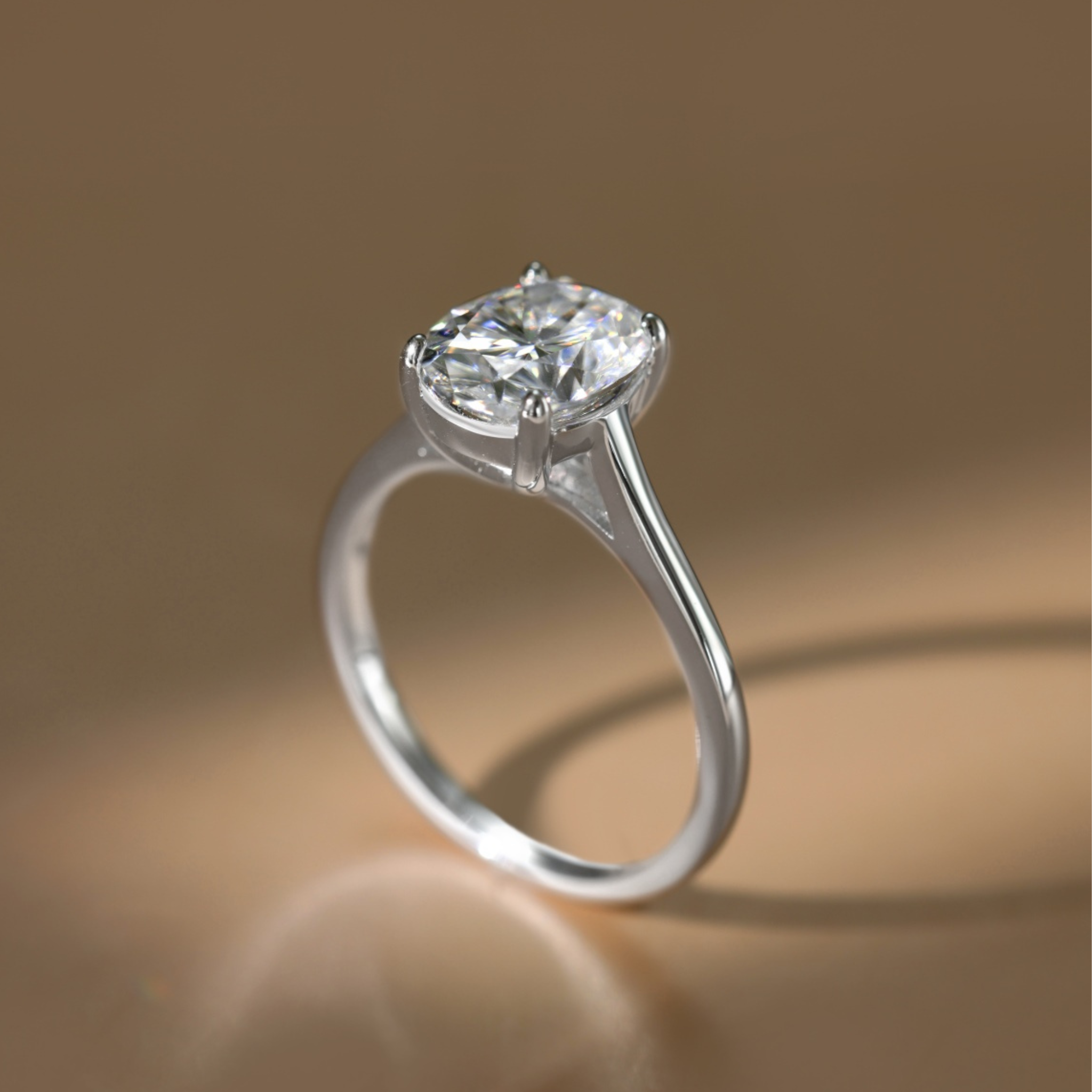 Anillo Minerva Moissanita Oval 3.0CT