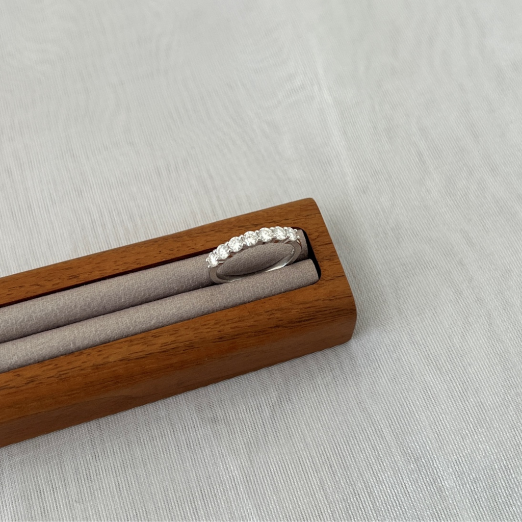 Anillo Octavia Moissanita Redonda 0.7CT