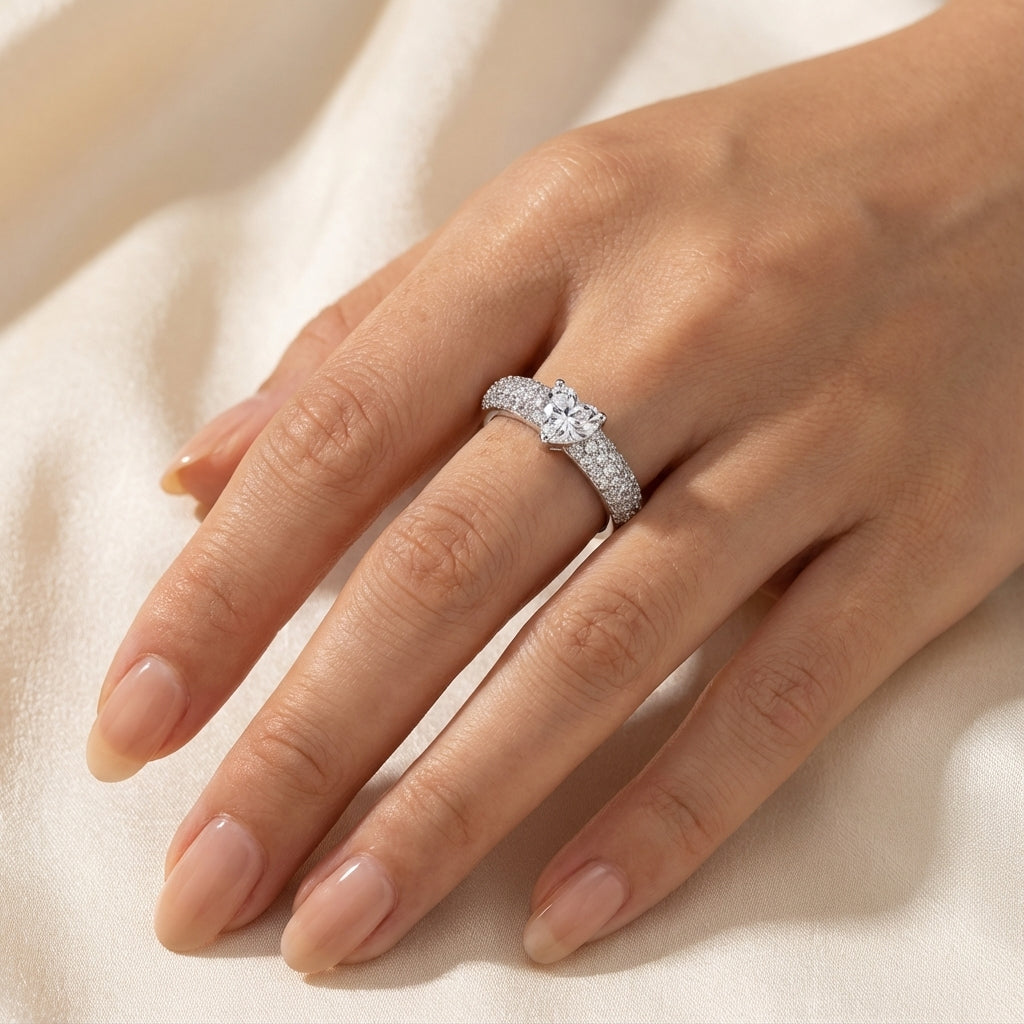 Anillo Valeria Moissanita Corazón 0.8CT