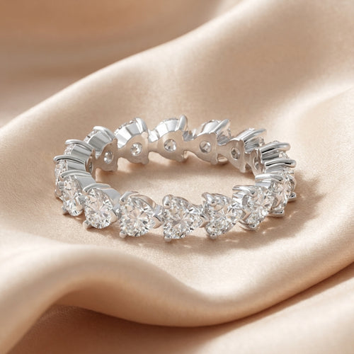 Anillo Alba Moissanita Corazón 4.2CT