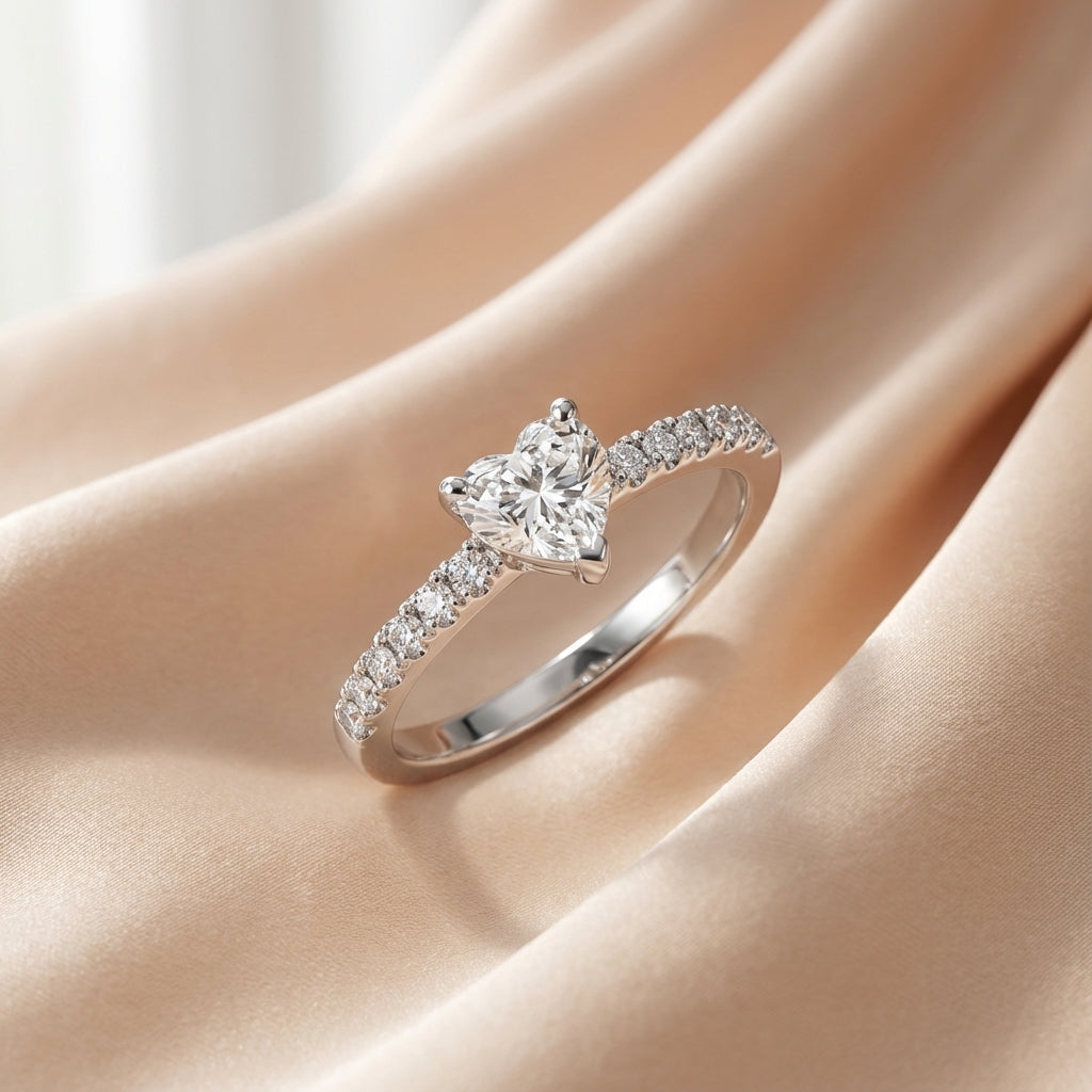 Anillo Flavia Moissanita Corazón 0.5CT