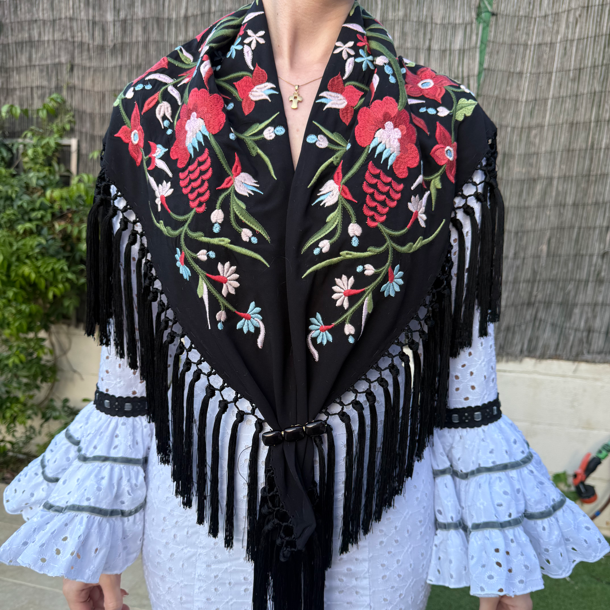 Mantón Tientos Negro