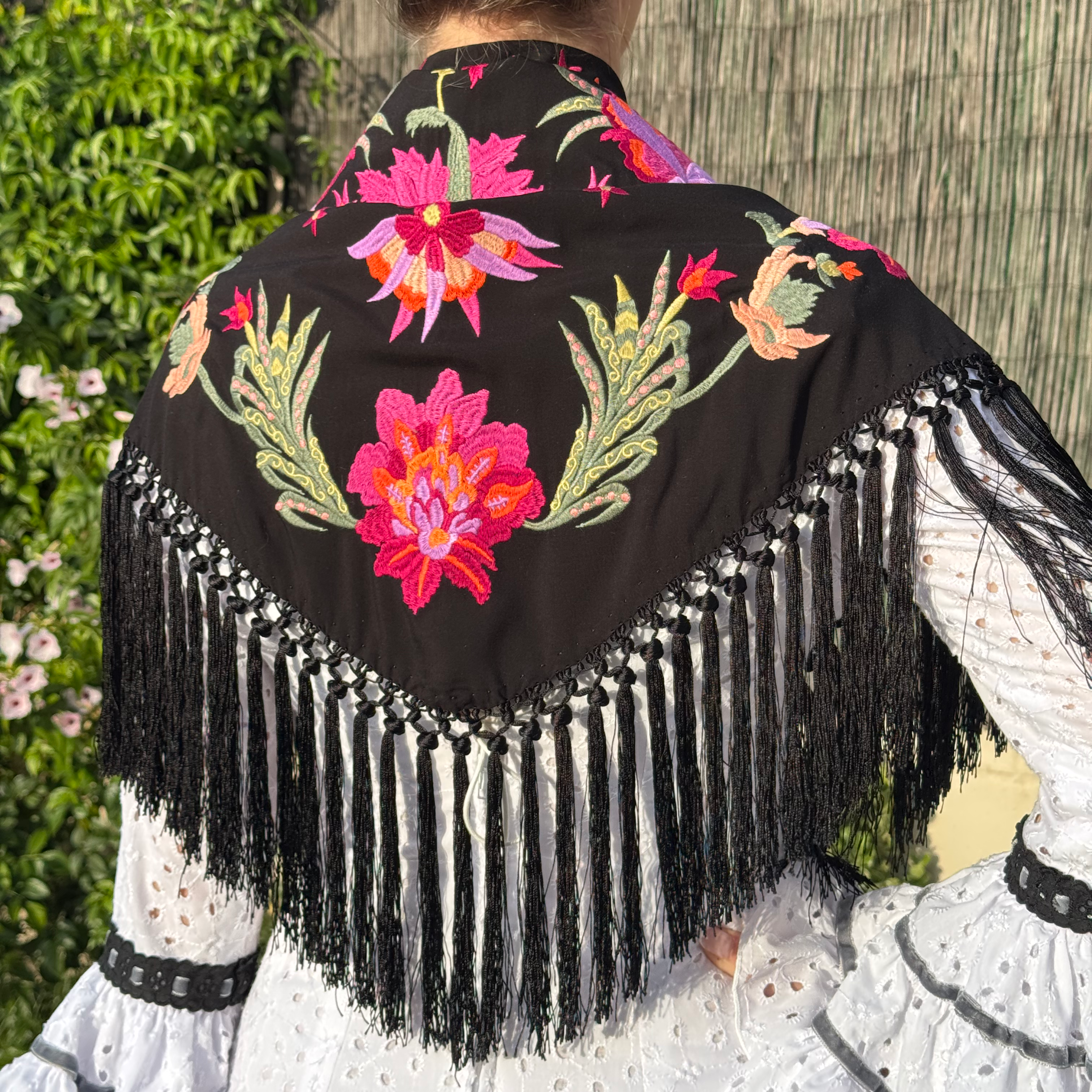 Mantón Petenera Negro