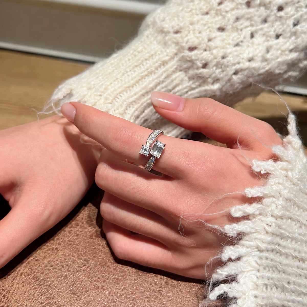 Anillo Moissanita Esmeralda 1.65CT