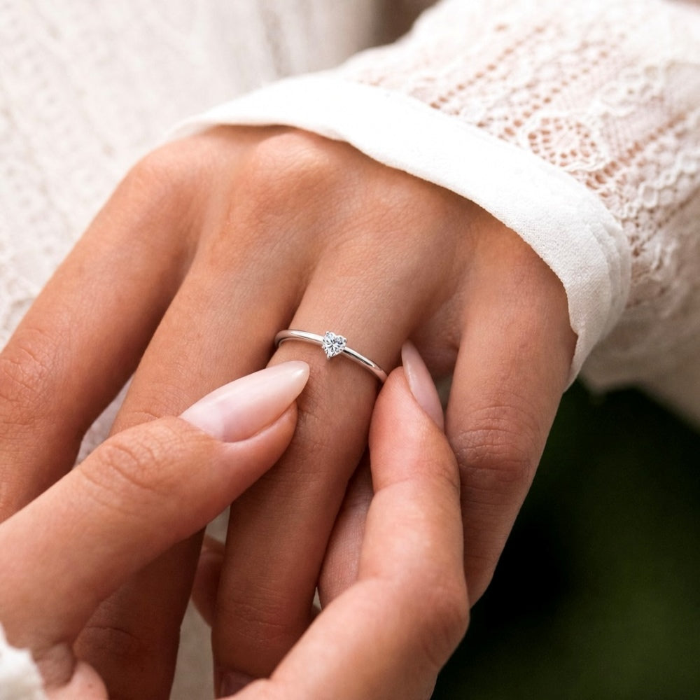 Anillo Moissanita Corazón 0.3CT