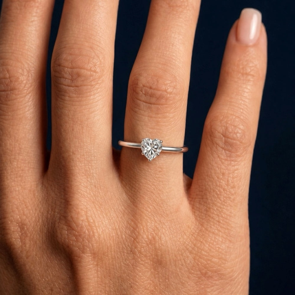 Anillo Moissanita Corazón 1.0CT