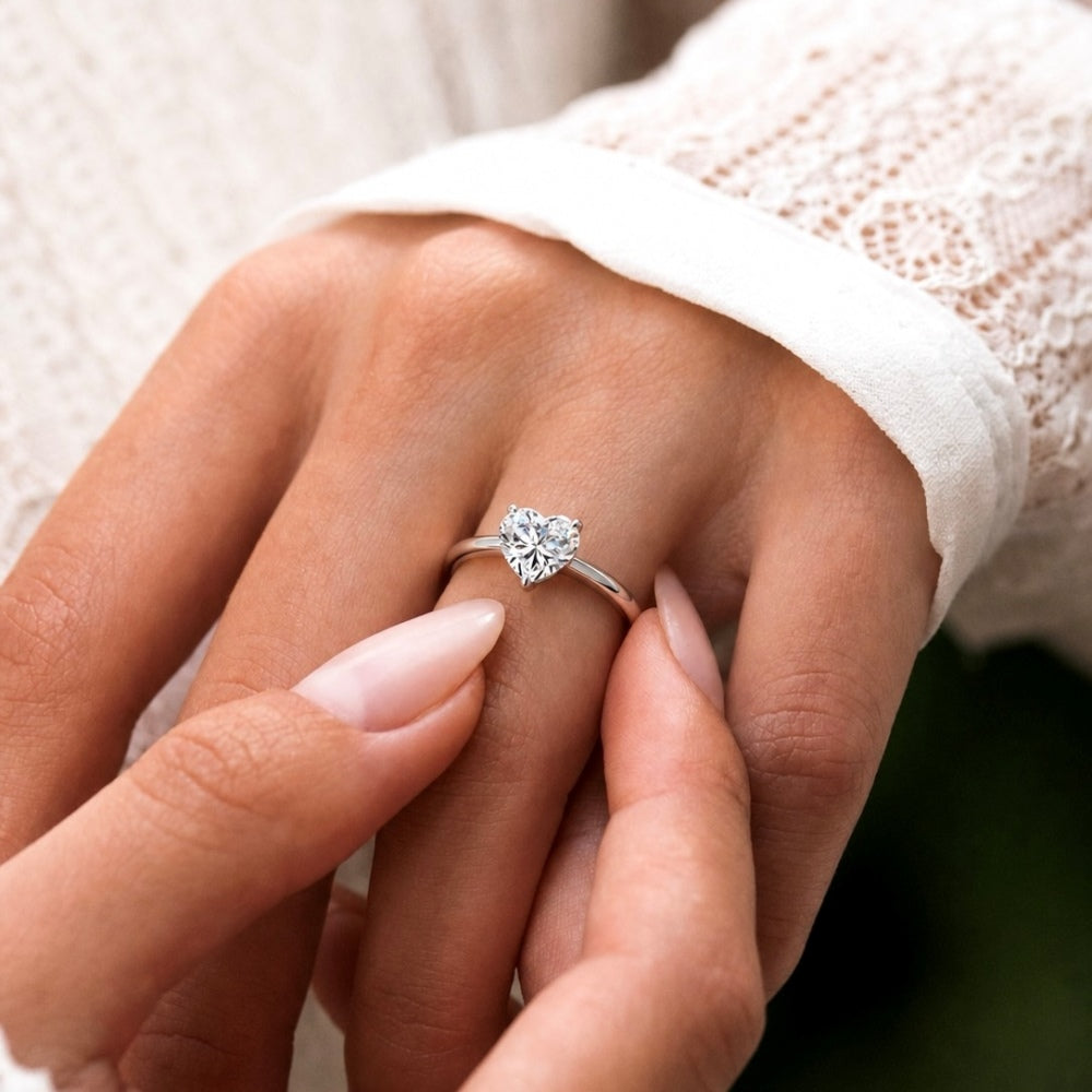 Anillo Moissanita Corazón 2.0CT