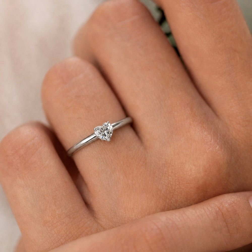 Anillo Moissanita Corazón 1.0CT