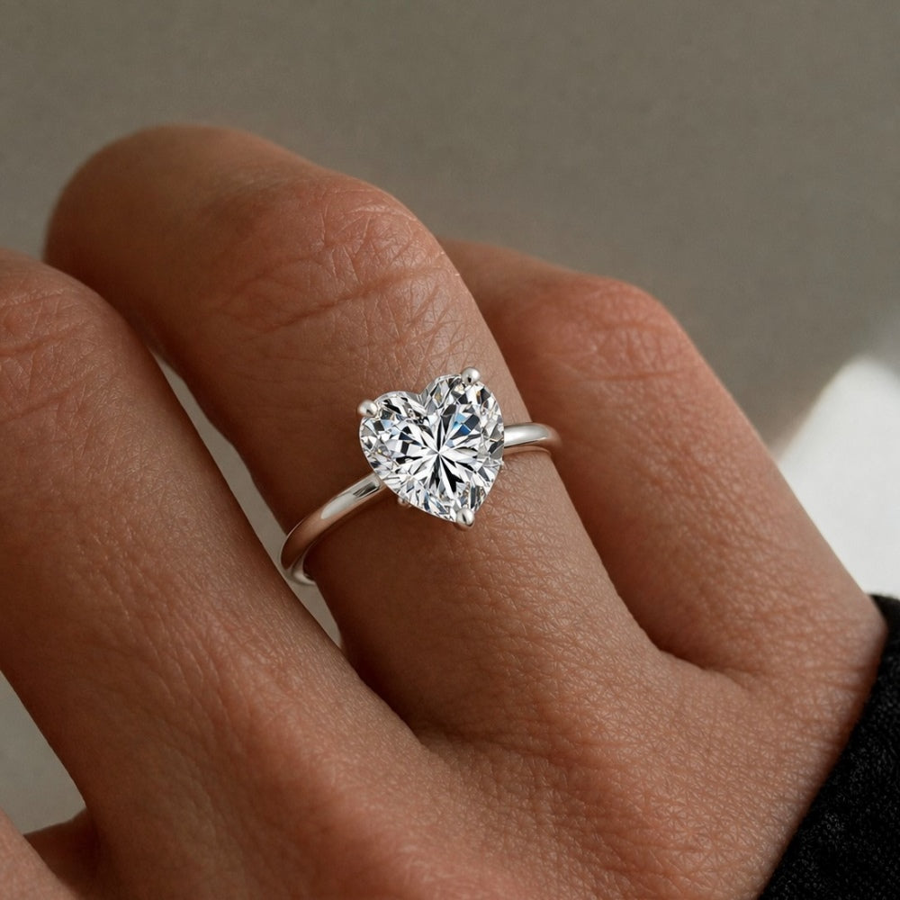 Anillo Moissanita Corazón 4.0CT