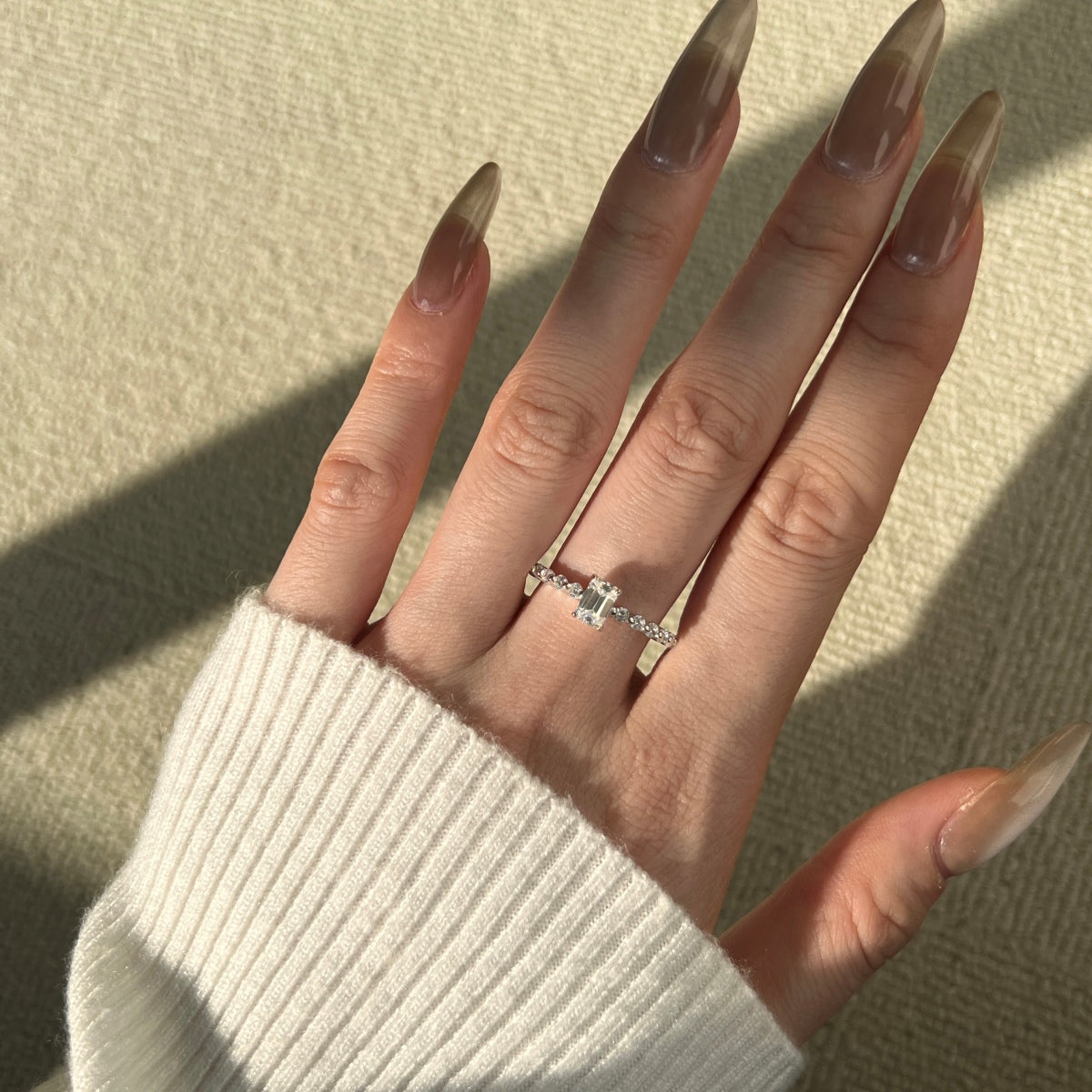 Anillo Moissanita Esmeralda 0.6CT