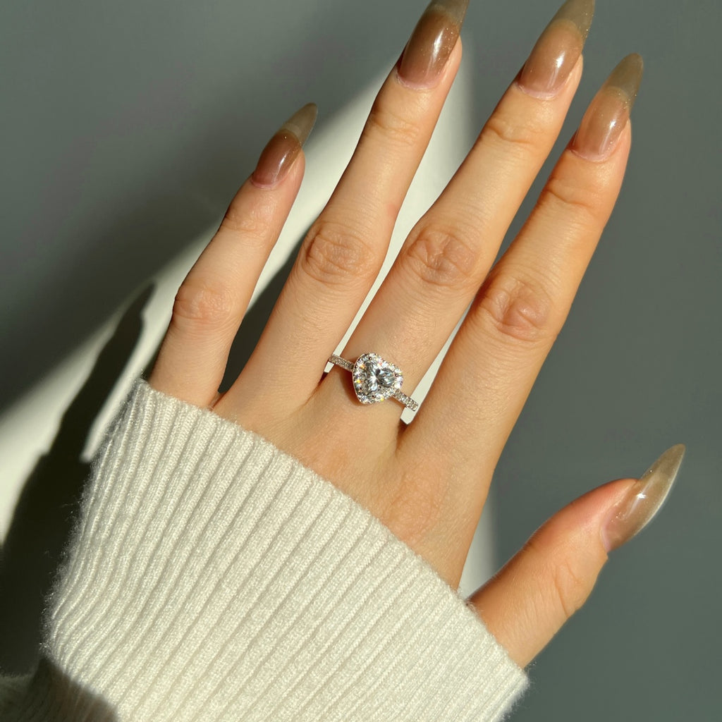 Anillo Moissanita Corazón 1.0CT