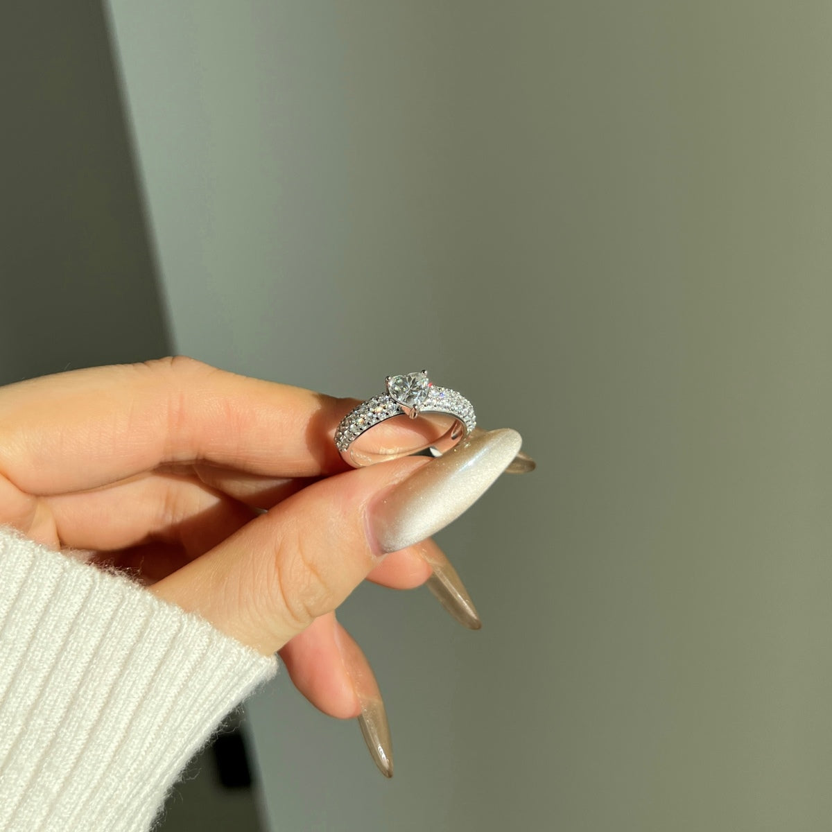 Anillo Moissanita Corazón 0.8CT