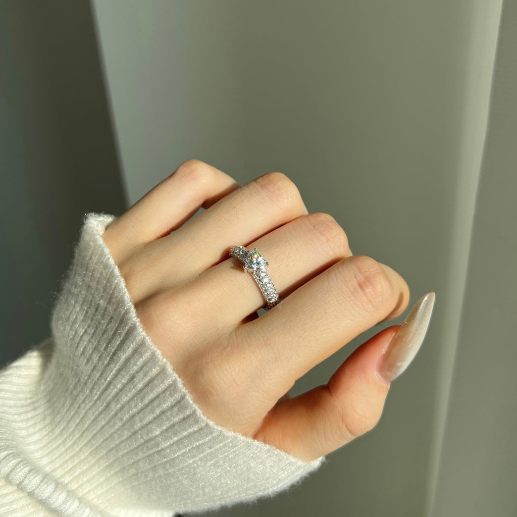 Anillo Moissanita Corazón 0.8CT