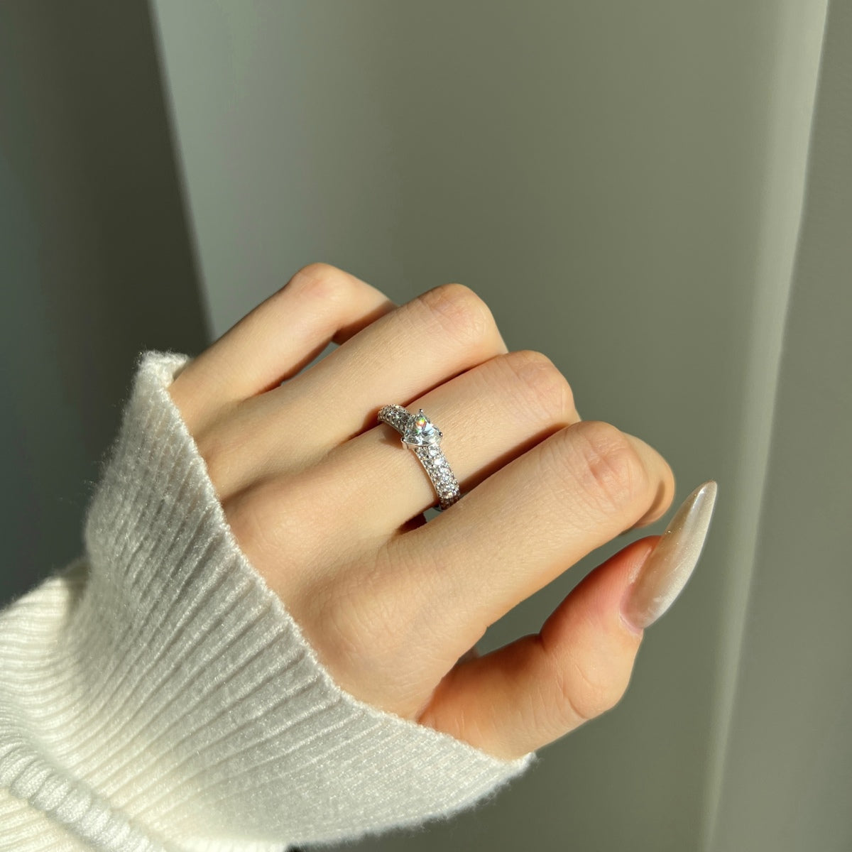 Anillo Moissanita Corazón 0.8CT