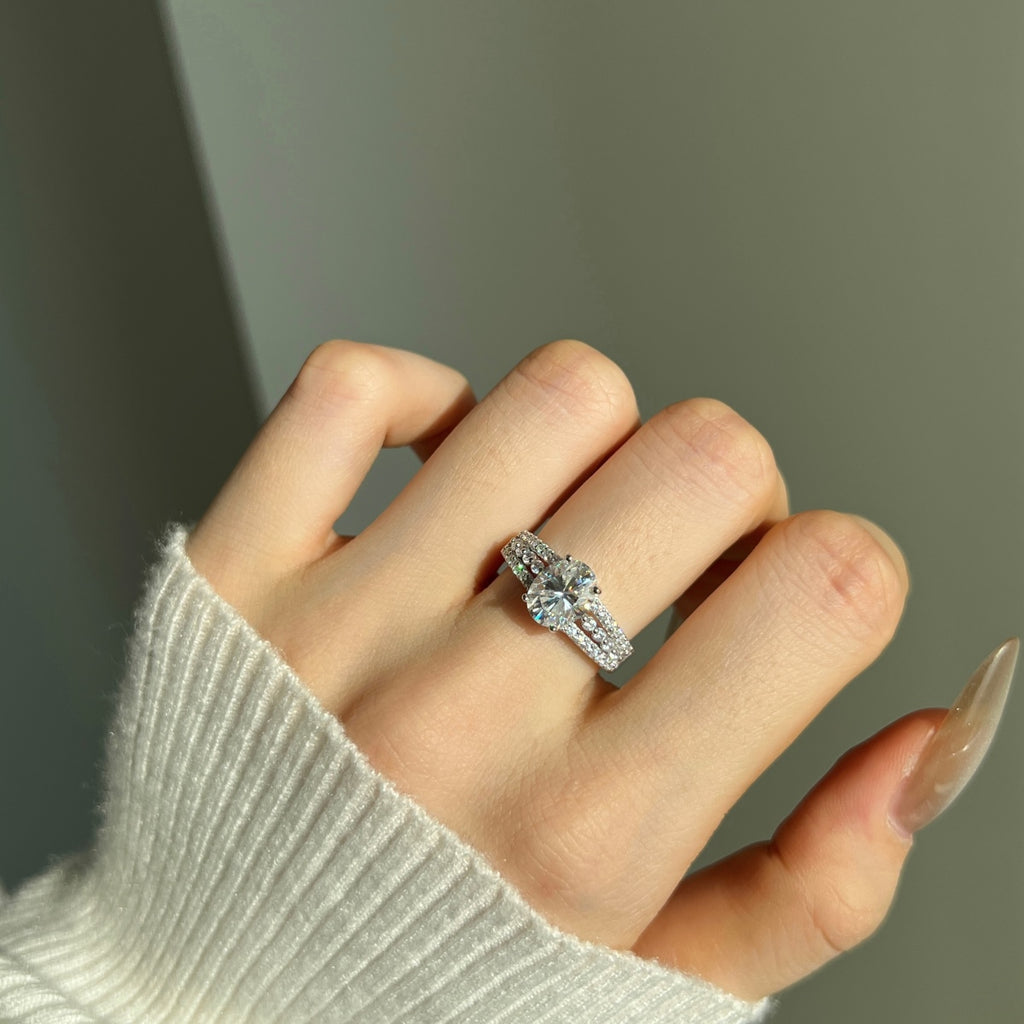 Anillo Moissanita Oval 2.0CT