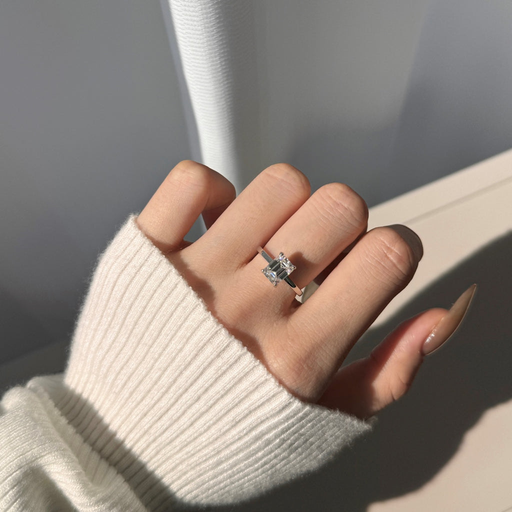 Anillo Moissanita Esmeralda 2.0CT