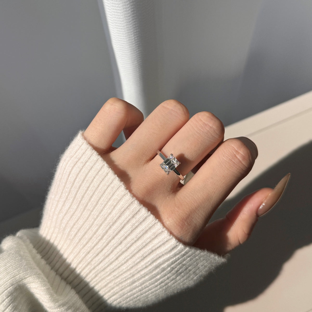 Anillo Moissanita Esmeralda 2.0CT