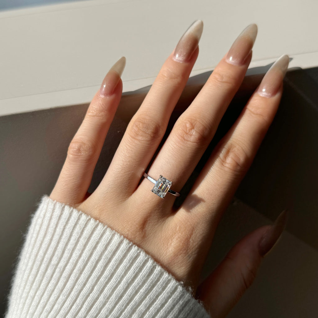 Anillo Moissanita Esmeralda 2.0CT