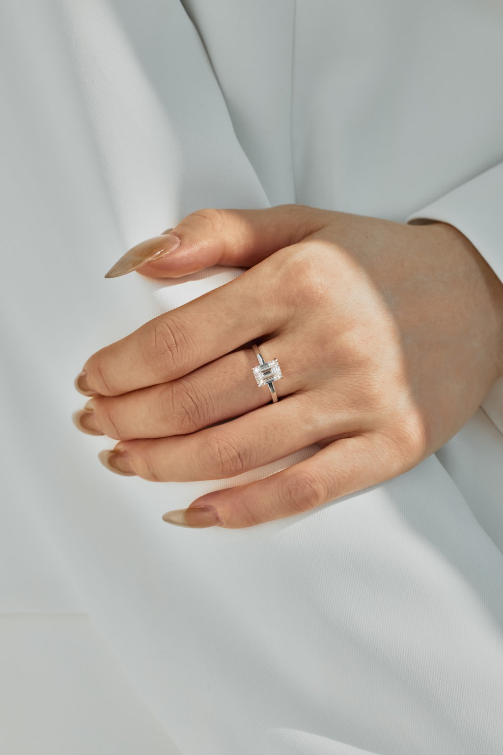 Anillo Moissanita Esmeralda 2.0CT