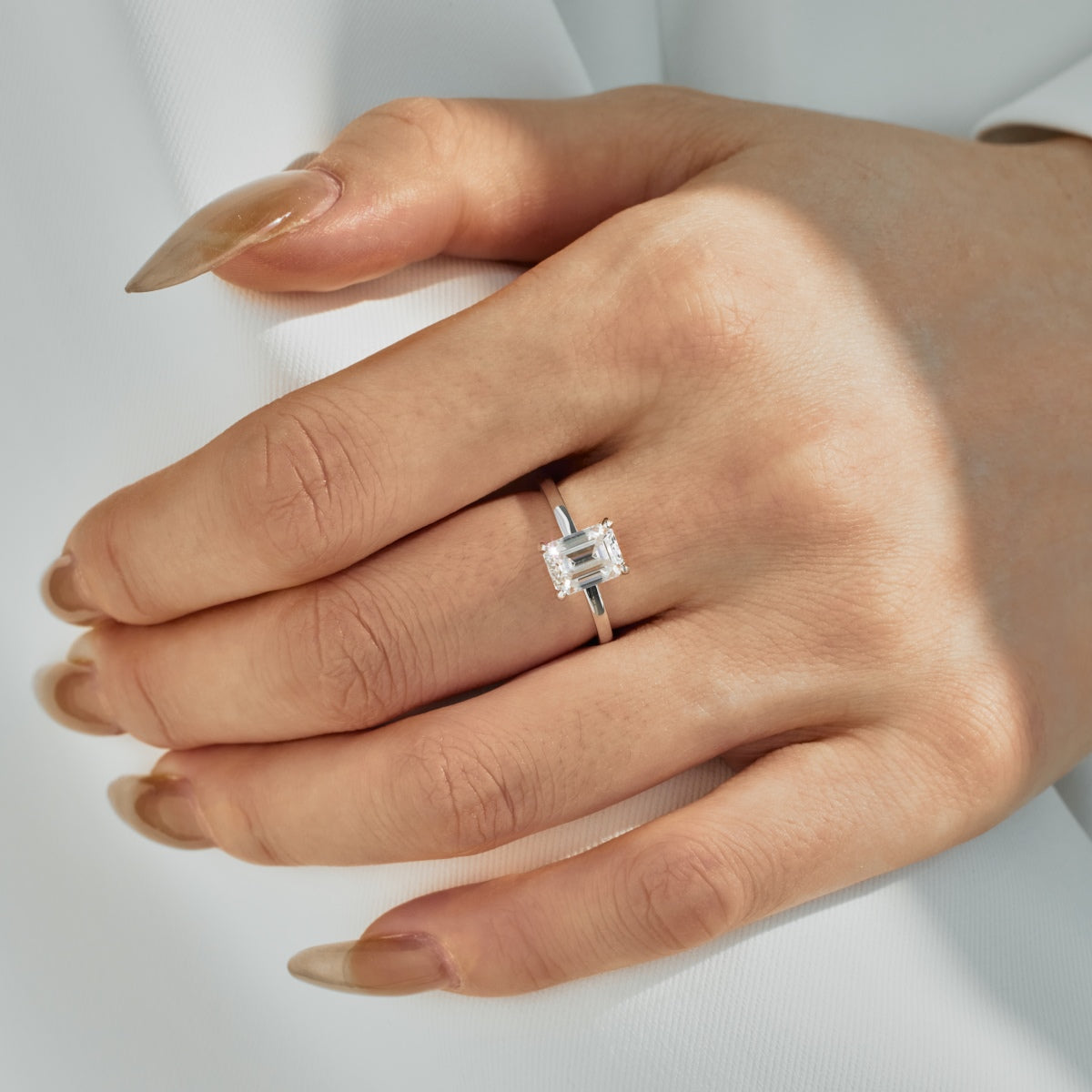 Anillo Moissanita Esmeralda 2.0CT