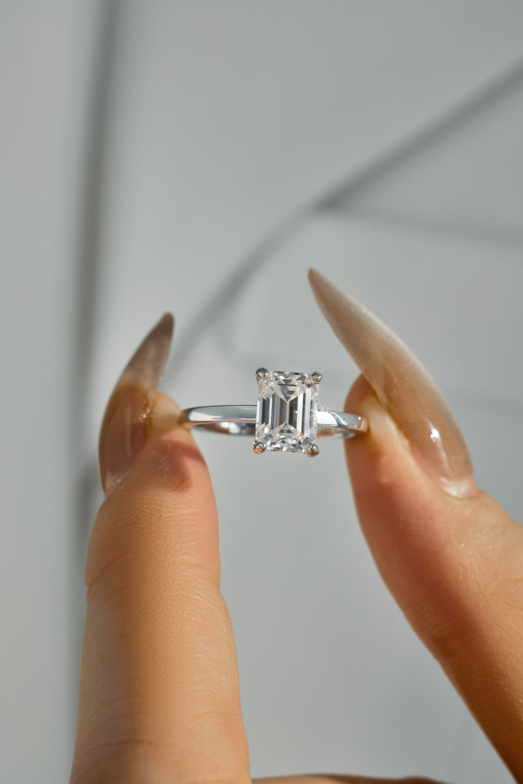 Anillo Moissanita Esmeralda 2.0CT