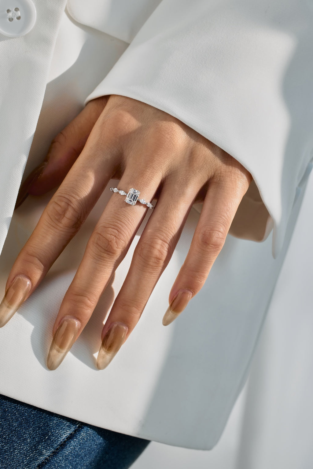 Anillo Moissanita Esmeralda 1.0CT