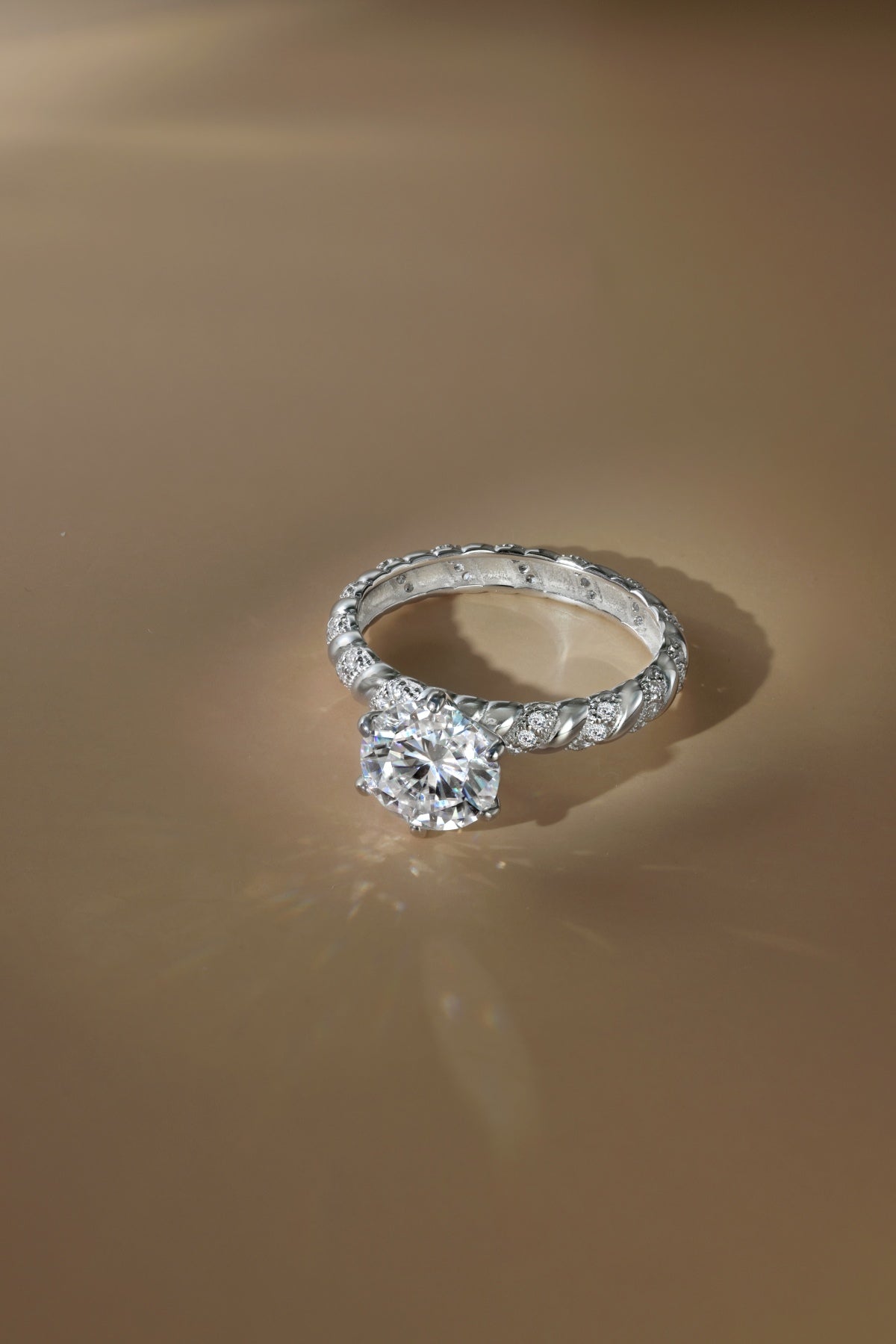 Anillo Moissanita Redonda 2.0CT