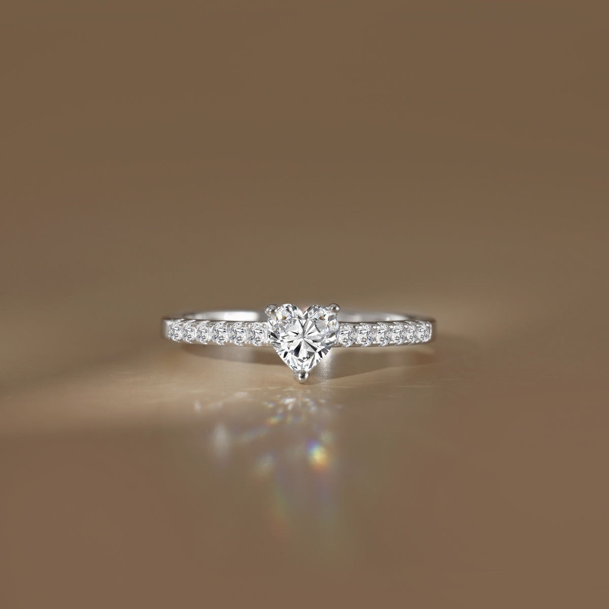 Anillo Moissanita Corazón 2.0CT
