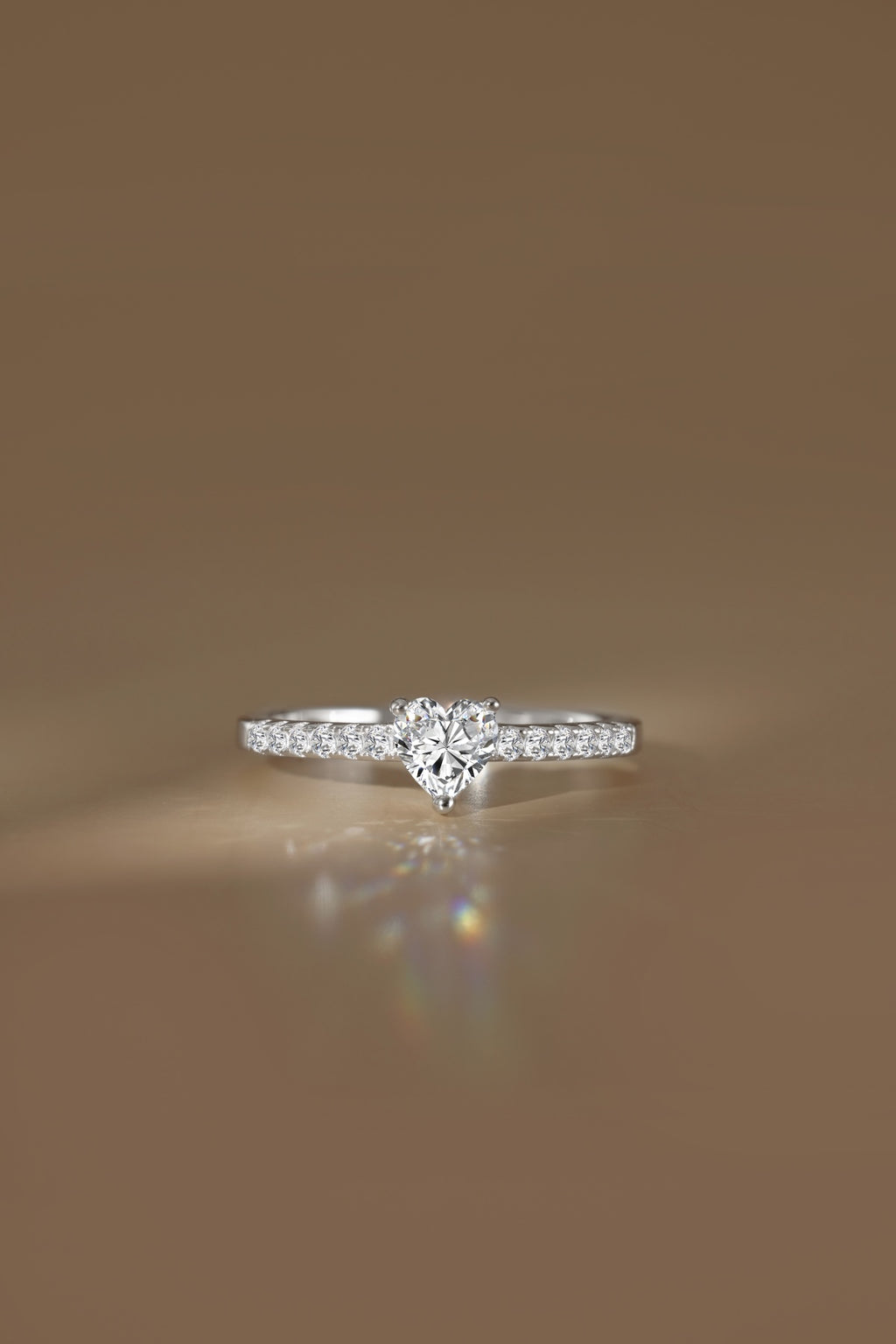 Anillo Moissanita Corazón 2.0CT