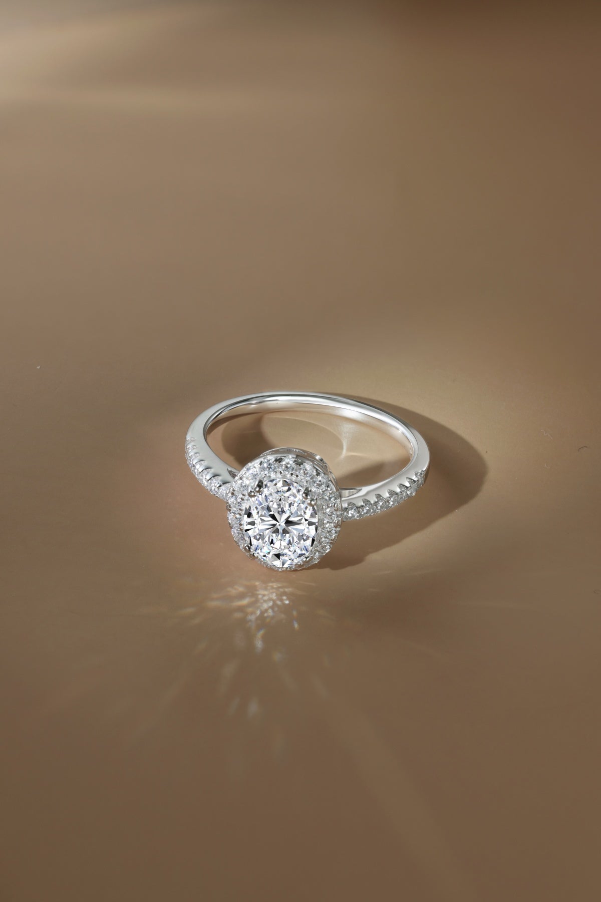 Anillo Moissanita Oval 1.5CT