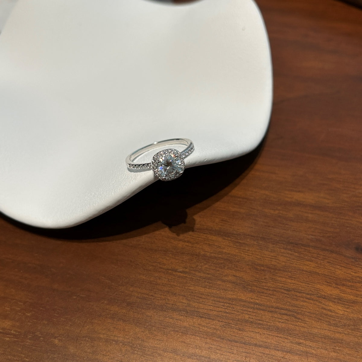 Anillo Moissanita Redonda 1.0CT