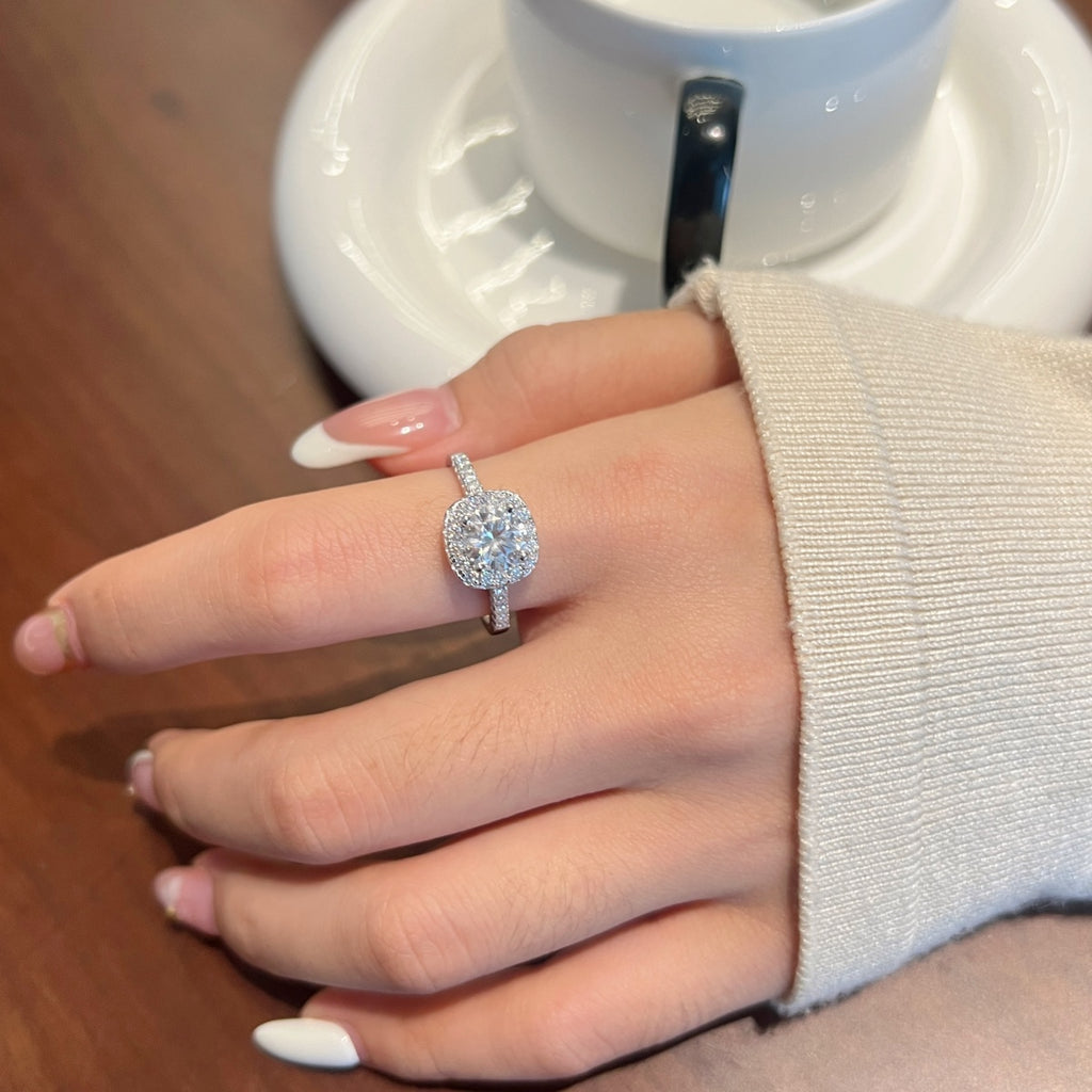 Anillo Moissanita Halo 1.59CT