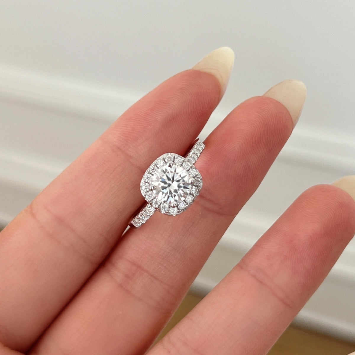 Anillo Moissanita Halo 1.59CT