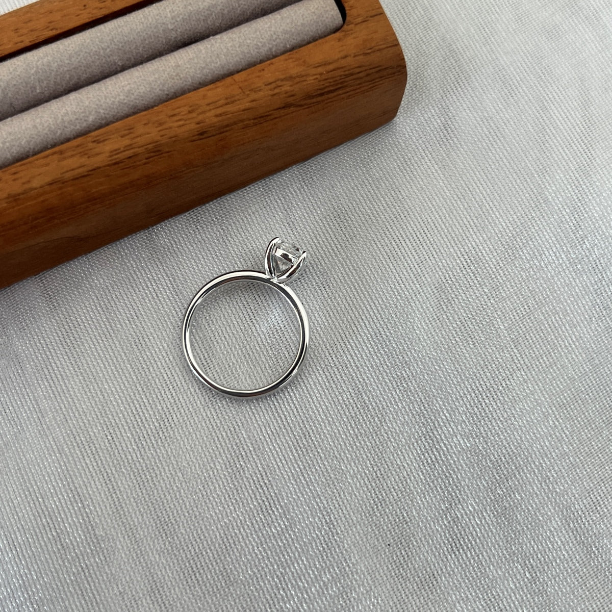 Anillo Moissanita Ovalada 2.0CT