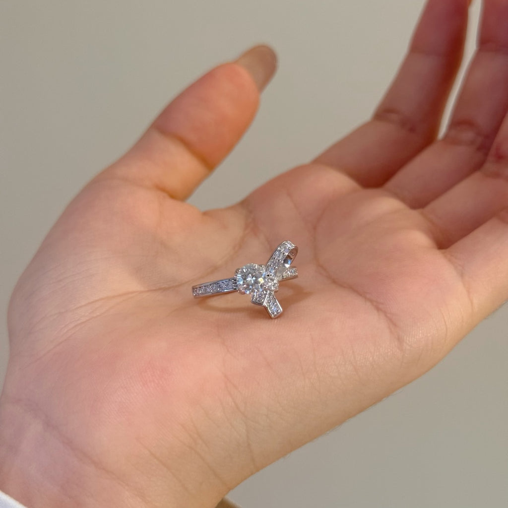 Anillo Moissanita Lazo 0.84CT