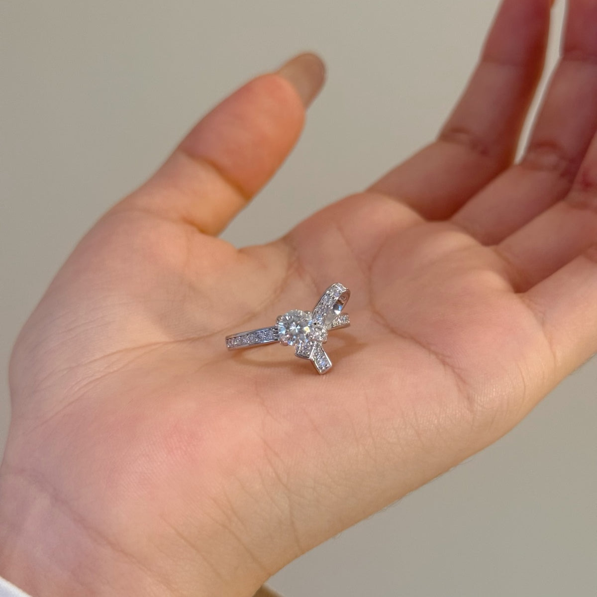 Anillo Moissanita Lazo 0.84CT