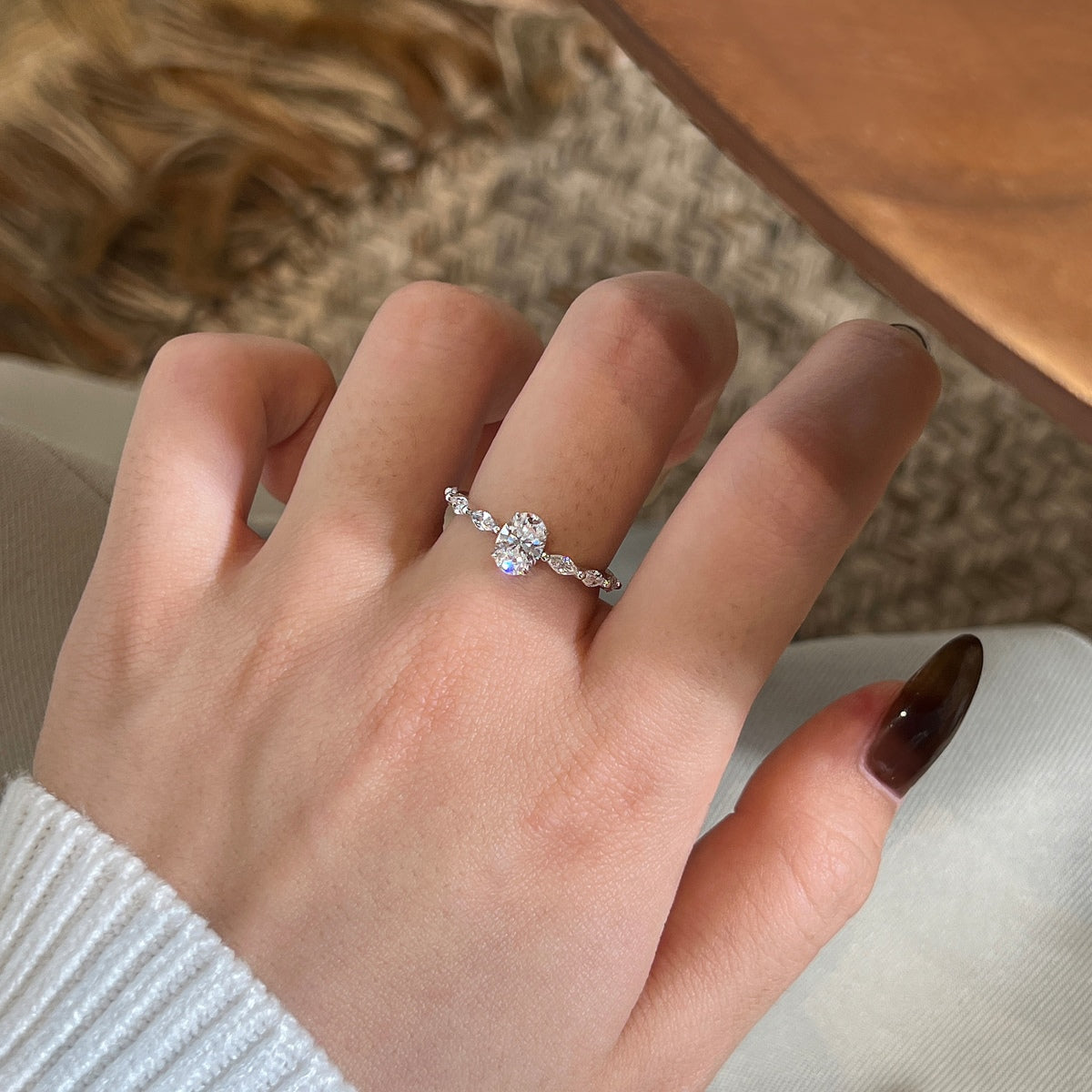 Anillo Moissanita Oval 0.8CT
