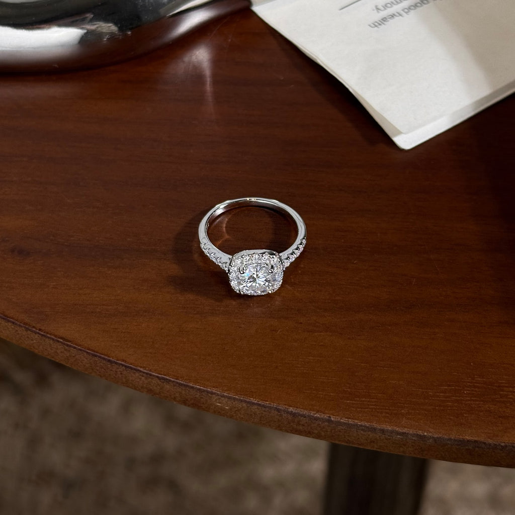 Anillo Moissanita Halo 1.59CT