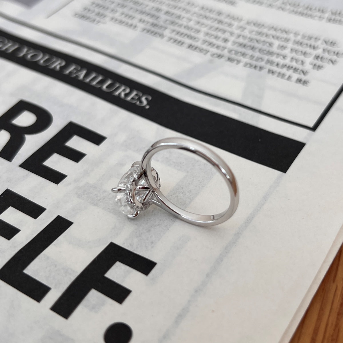 Anillo Moissanita Oval 4.0CT