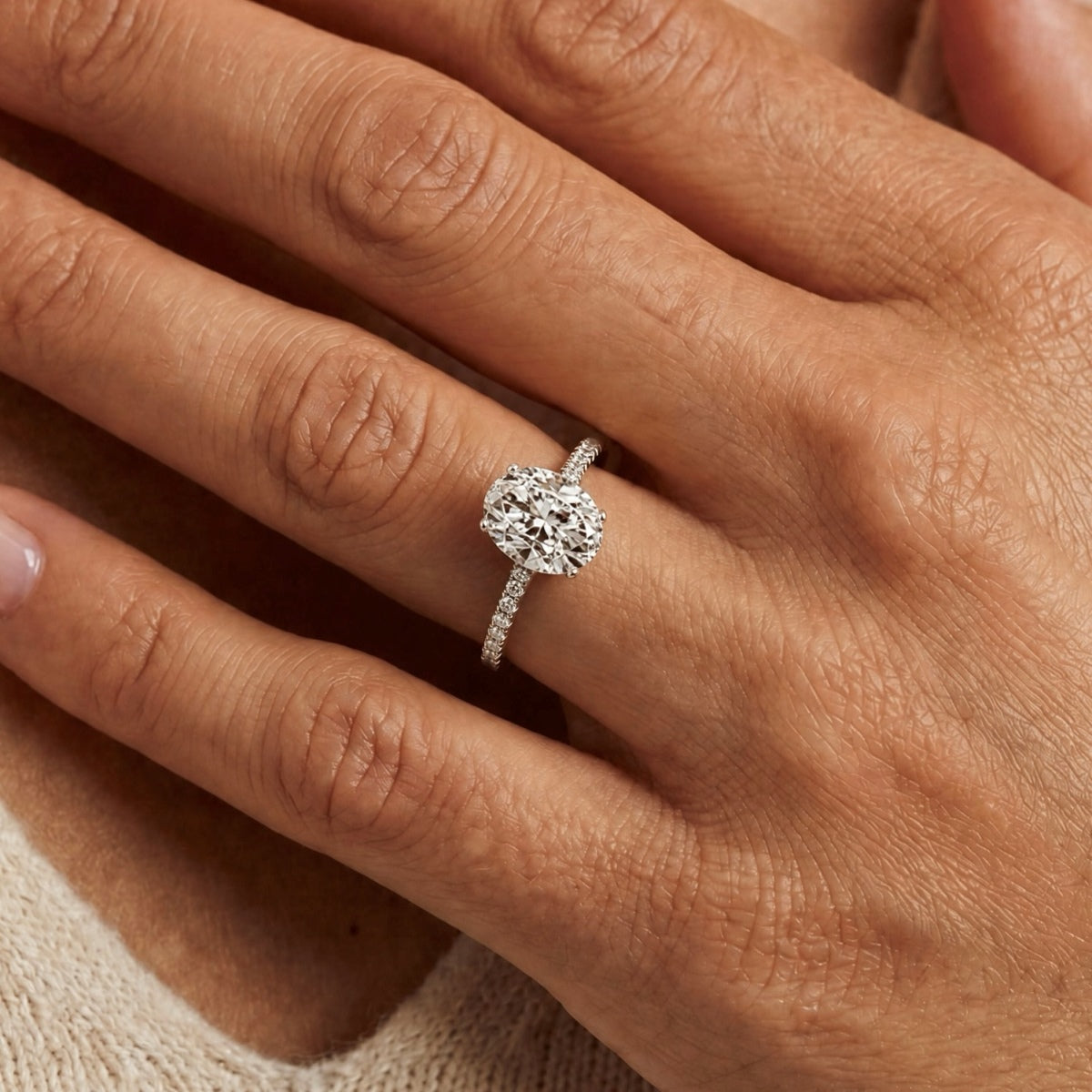 Anillo Moissanita Ovalada 5.0CT