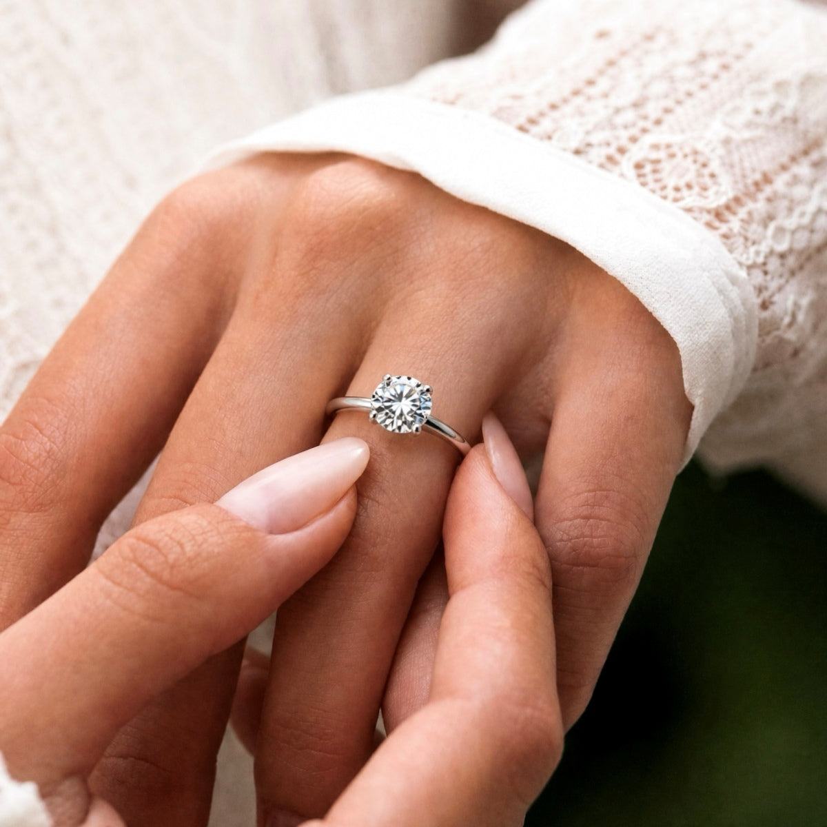 Anillo Moissanita Redonda 2.5CT