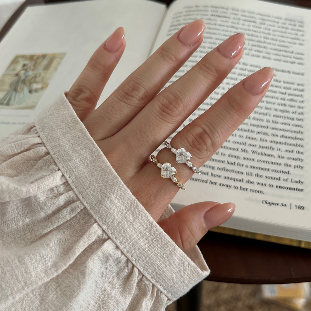 Anillo con corazón de moissanitas 1,8 ct en plata
