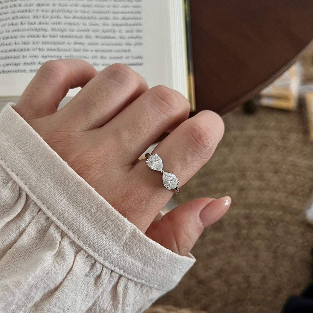 Anillo abierto de moissanitas 2,5 ct dorado