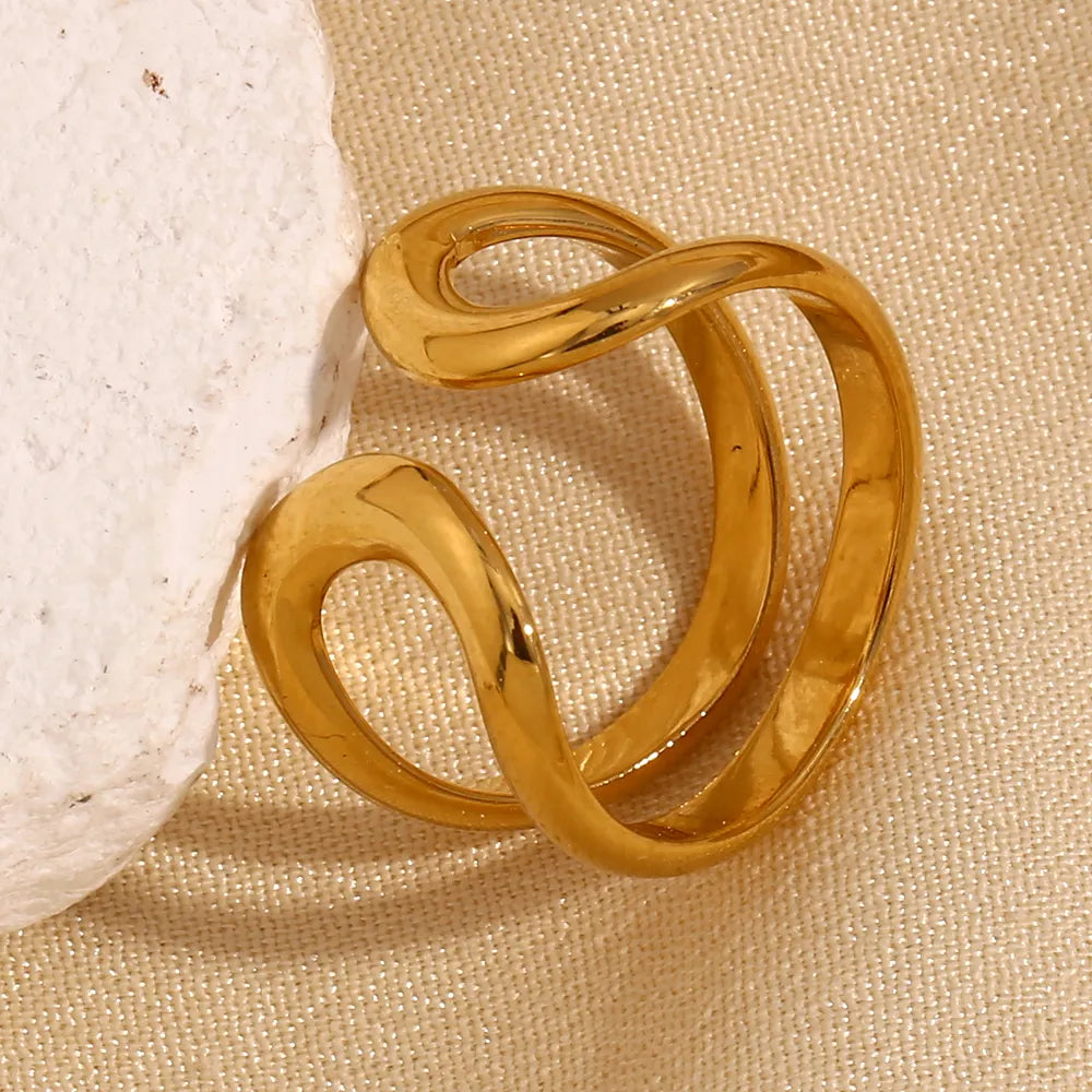 Anillo abierto en acero dorado