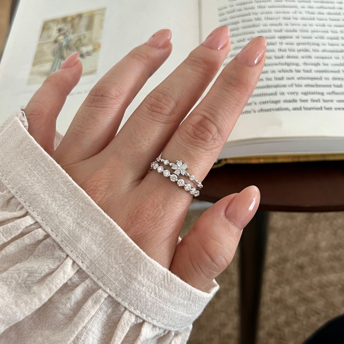 Anillo media alianza de moissanitas 0,63 ct en plata