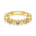 Anillo media alianza de moissanitas 0,08 ct dorado